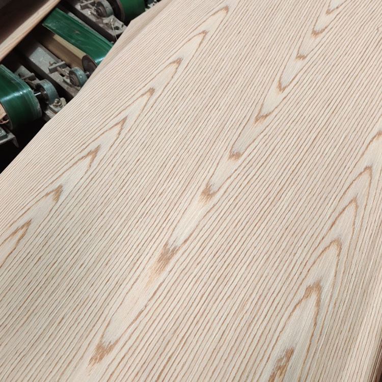 Engineered Red Oak Wood Veneer Sheet